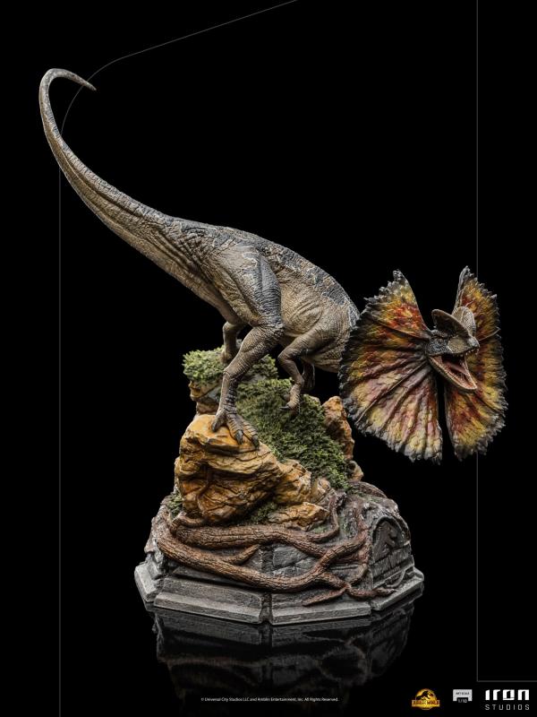 Jurassic World Dominion: Dilophosaurus 1/10 Art Scale Statue - Iron Studios