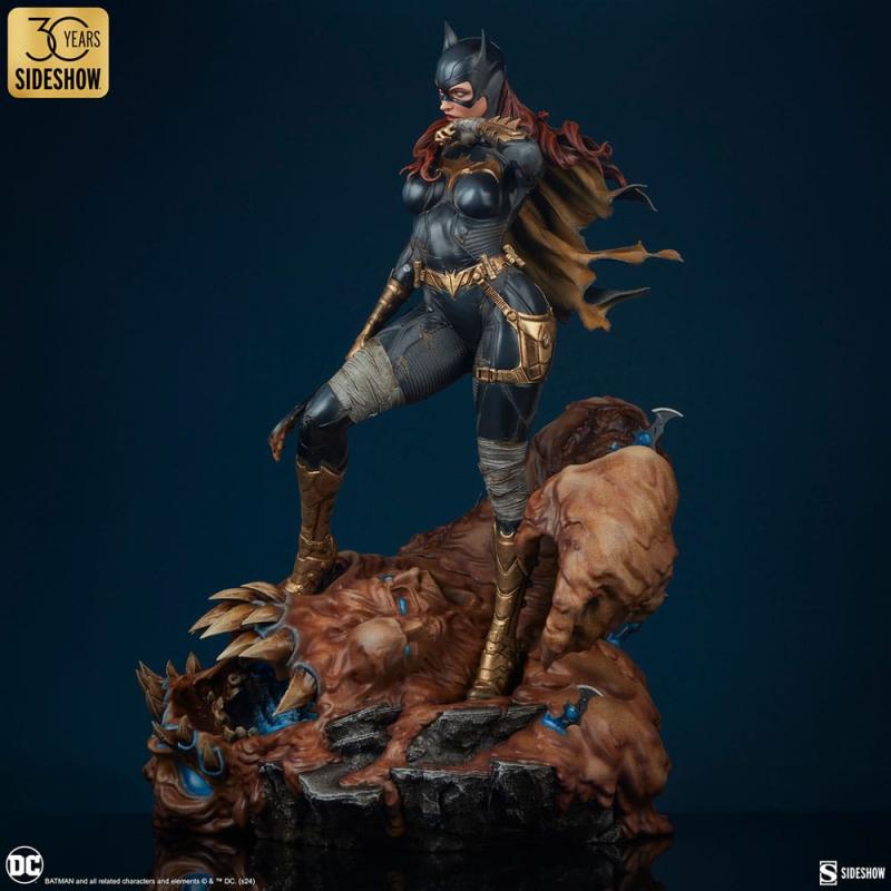 DC Comics Premium Format Statue Batgirl 55 cm 2