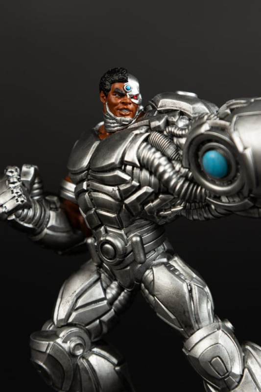 DC Direct Collector Vinyl Statue Cyborg 12 cm 12