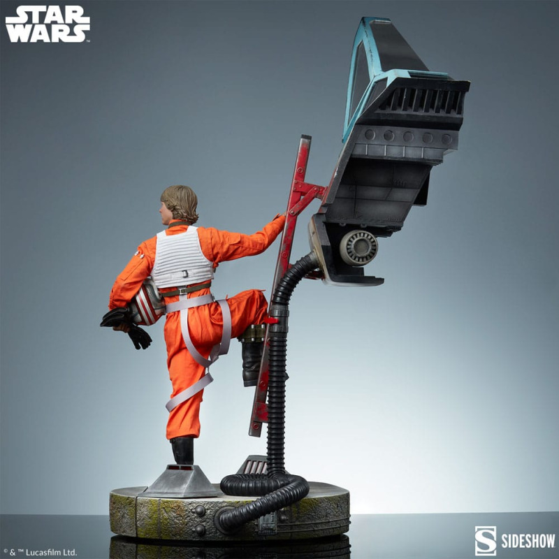 Star Wars Premium Format Statue Luke Skywalker & X-Wing: Red Five, Standing By 76 cm 5