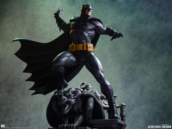 DC Comics Maquette 1/6 Batman (Black and Gray Edition) 50 cm 8