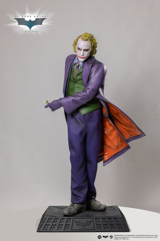 Batman The Dark Knight Life-Size Statue Joker 200 cm 3
