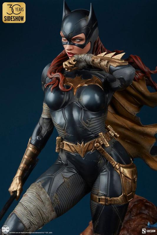 DC Comics Premium Format Statue Batgirl 55 cm 1