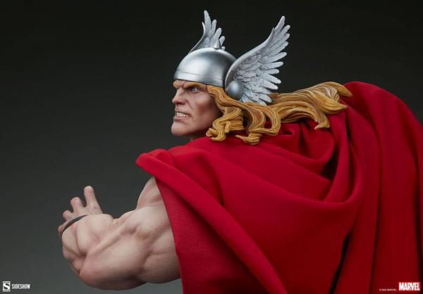 Marvel: Thor 1/4 Premium Format Statue - Sideshow Collectibles