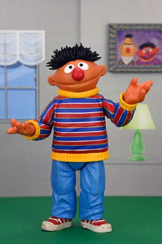 Sesame Street Ultimate Action Figure Ultimate Ernie 18 cm