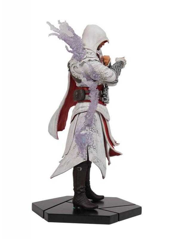Assassin's Creed Brotherhood: Master Assassin Ezio 25 cm PVC Statue - Ubicollectibles