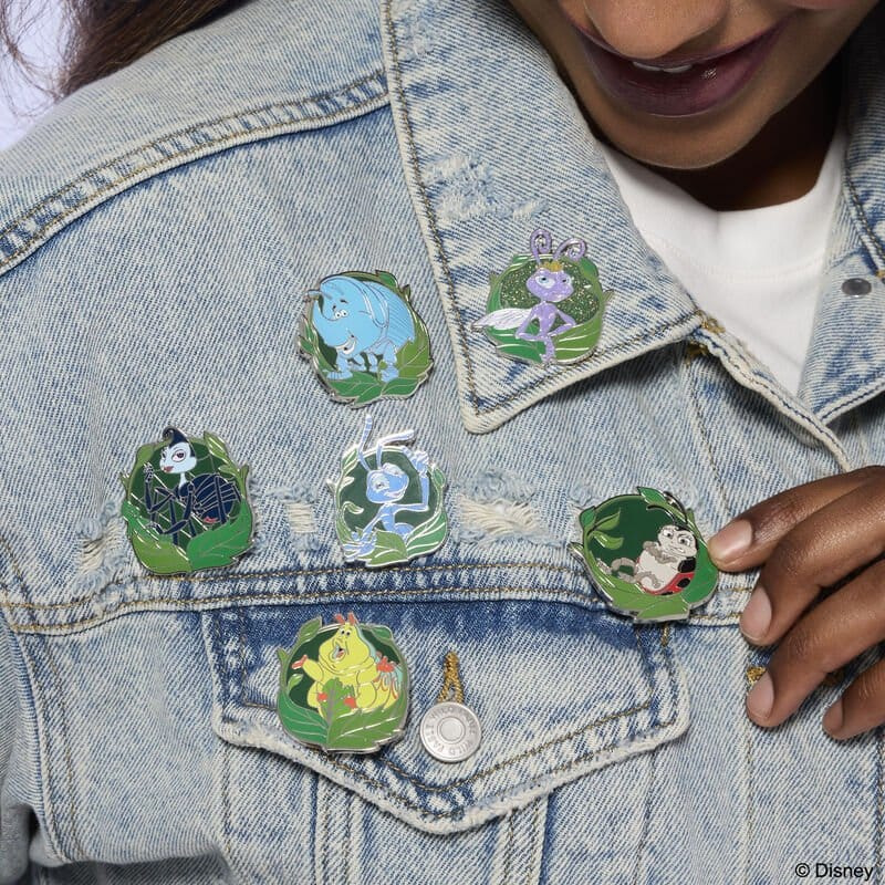 A Bug's Life by Loungefly Enamel Pins Blind Display (12) 1