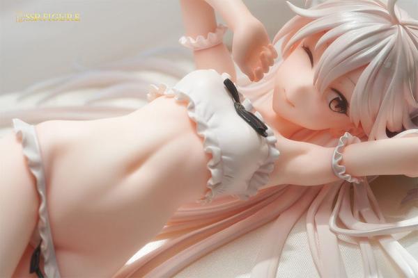 Original Character PVC Statue 1/7 Wakening White Haired-Chan Illustration by Hayashi Kewi 11 cm