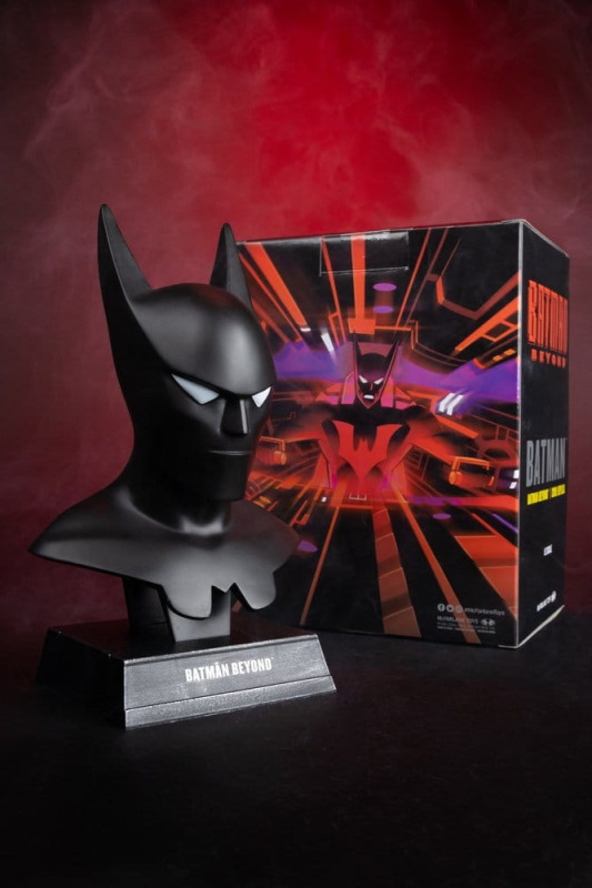 DC Direct Prop Replica 1/3 Batman Cowl (Batman Beyond Animated) 18 cm&nbsp; 12