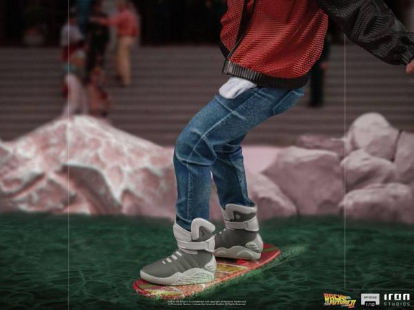 Back to the Future II: Marty McFly on Hoverboard 1/10 Art Scale Statue - Iron Studios