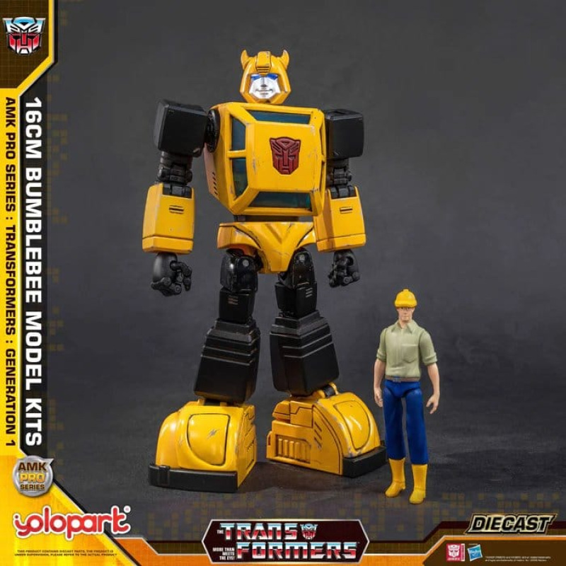 Transformers: Generation One AMK PRO Series Plastic Model Kit Bumblebee 16 cm 1