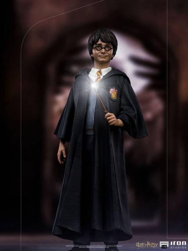 Harry Potter: Harry Potter 1/10 Art Scale Statue - Iron Studios
