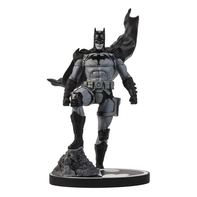 DC Direct: Batman Black & White by Mitch Gerads 20 cm Resin Statue - DC Direct