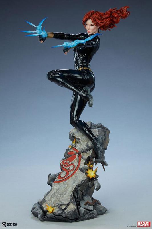 Marvel: Black Widow 58 cm Premium Format Statue - Sideshow Collectibles