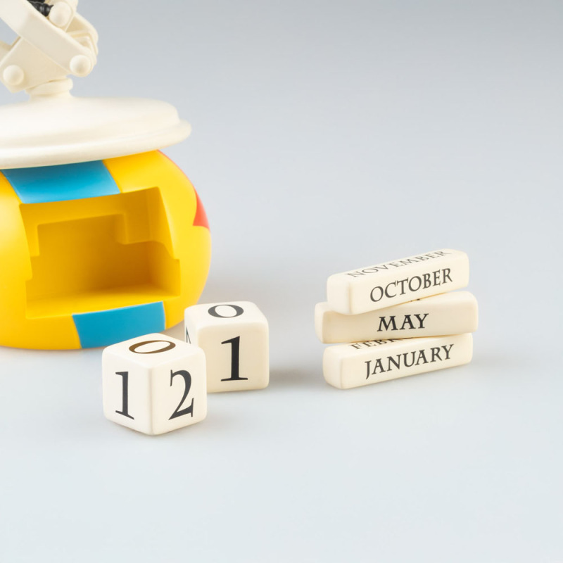 Stranger Things 3D perpetual Calendar Luxo Jr. 2