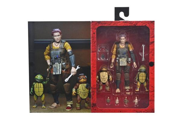 Teenage Mutant Ninja Turtles (The Last Ronin The Lost Years) Action Figure Grammy April with Baby Yi 4