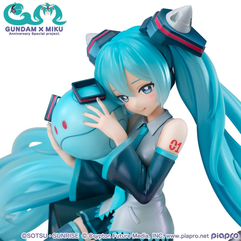 Mobile Suit Gundam x Hatsune Miku Lucrea PVC Statue Hatsune Miku x OO Gundam 45th Anniversary 17 cm 3