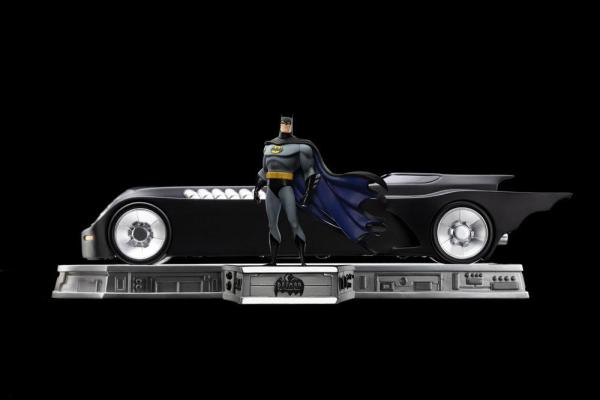 Batman The Animated Series 1992: Batman and Batmobile 1/10 Art Scale Statue - Iron Studios