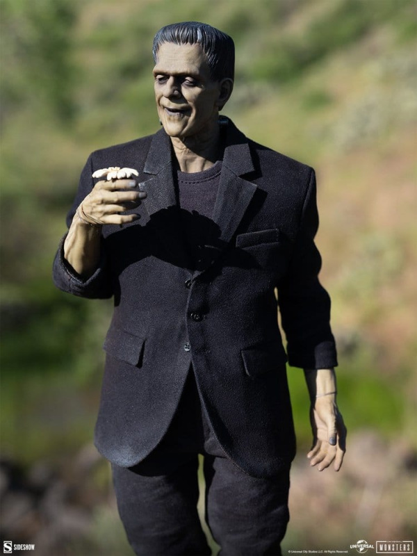 Universal Monsters Action Figure 1/6 Frankenstein (Deluxe Plus Edition) 33 cm 10