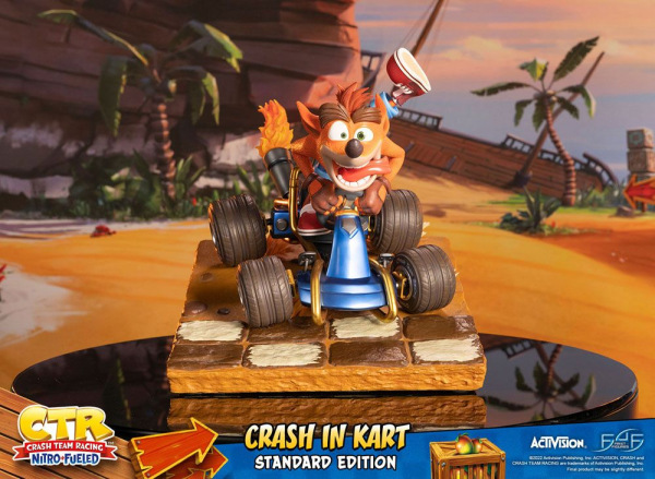 Crash Team Racing Nitro-Fueled Statue Crash in Kart 31 cm 4
