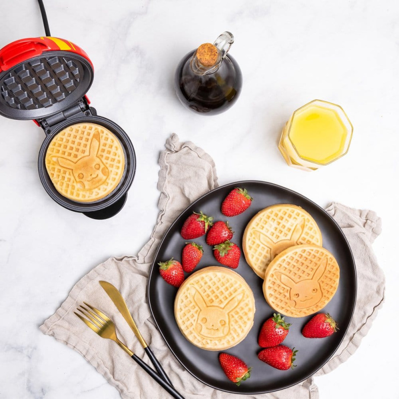 Pokémon Mini-Waffle Maker Pikachu 3