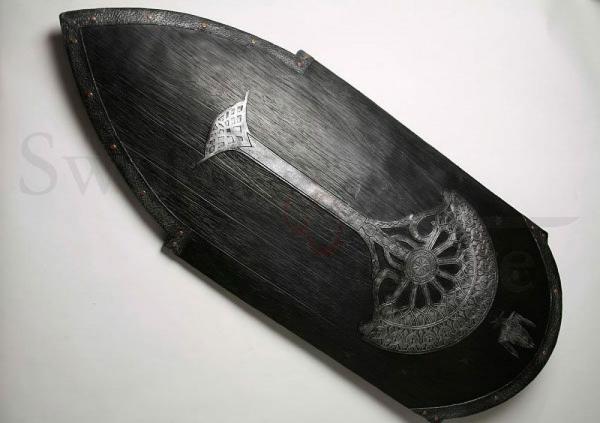Lord of the Rings: Gondorian Shield with Flag 1/1 Replica - United Cutlery