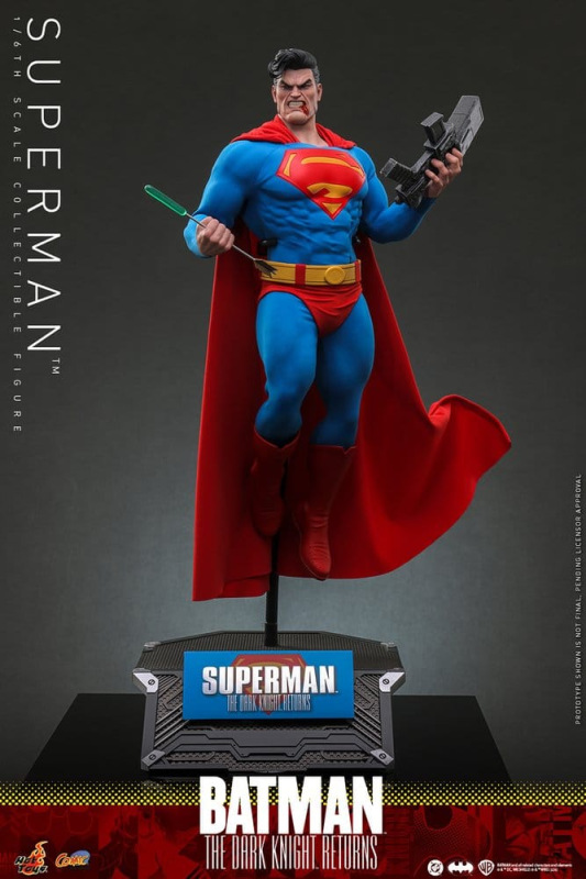 Batman: The Dark Knight Returns Comic Masterpiece Action Figure 1/6 Superman 34 cm 13
