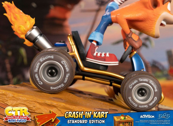 Crash Team Racing Nitro-Fueled Statue Crash in Kart 31 cm 6