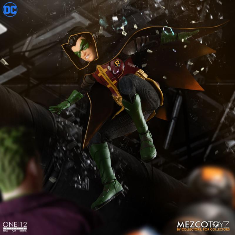 DC Comics: Robin 1/12 Action Figure - Mezco Toys