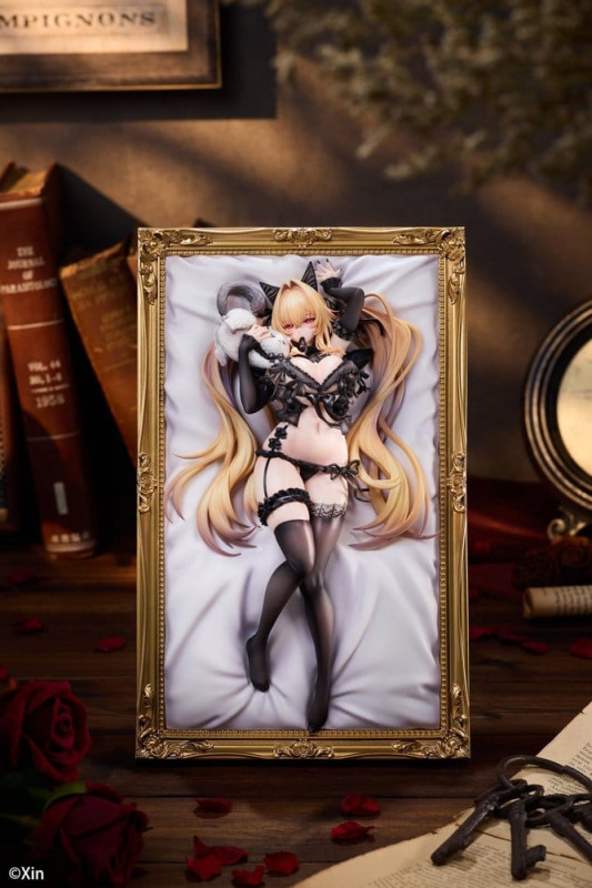 Original Character PVC Figure 1/7 Stella Black Cat Ver. Illustrated by Xin 27 cm 3
