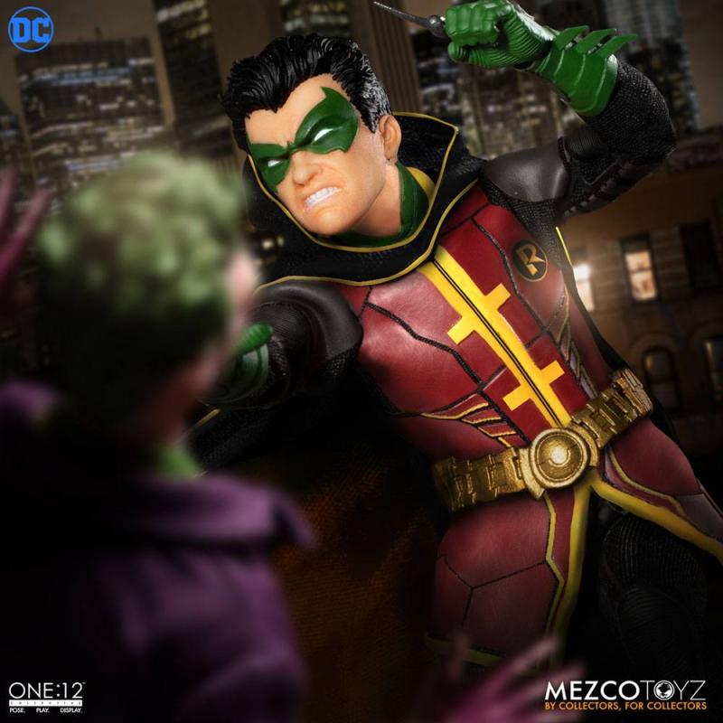 DC Comics: Robin 1/12 Action Figure - Mezco Toys