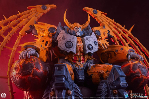 Transformers Museum Scale Statue Unicron 61 cm 2