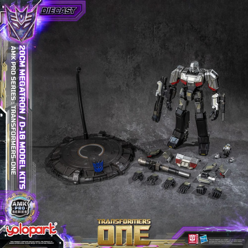 Transformers: Generation One AMK Pro Series Plastic Model Kit D-16/Megatron Final Form 20 cm 2
