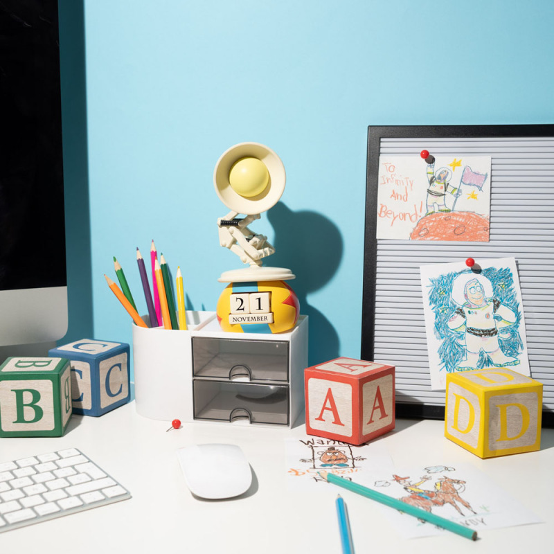 Stranger Things 3D perpetual Calendar Luxo Jr. 5