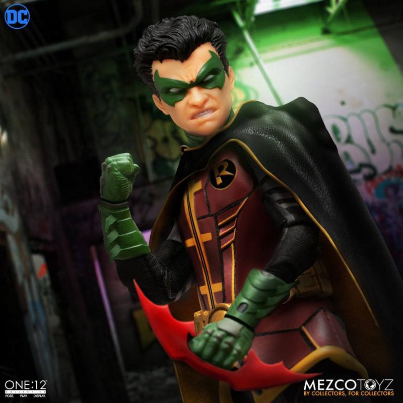 DC Comics: Robin 1/12 Action Figure - Mezco Toys