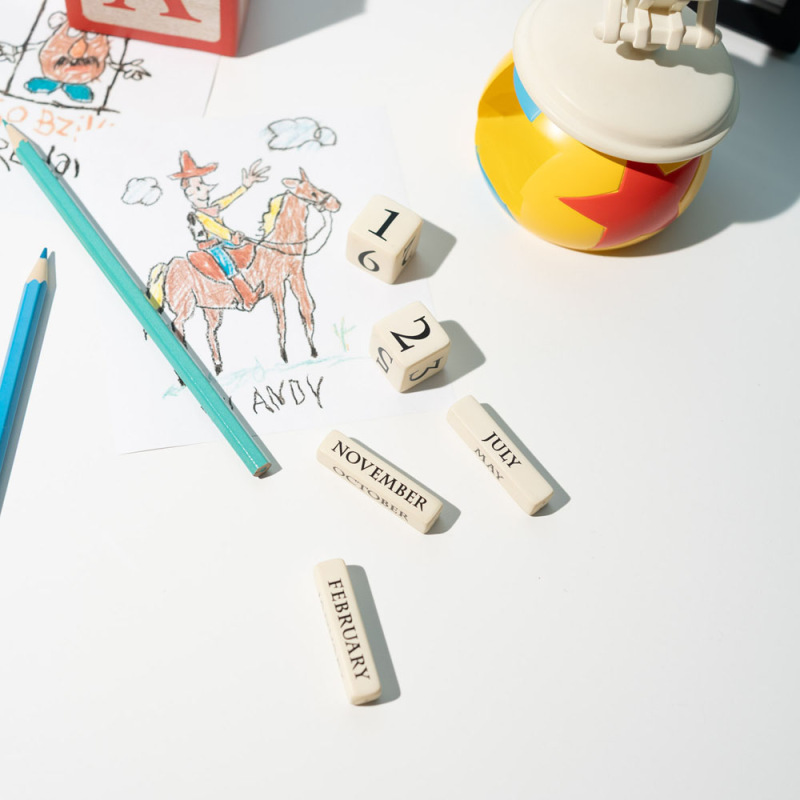 Stranger Things 3D perpetual Calendar Luxo Jr. 7