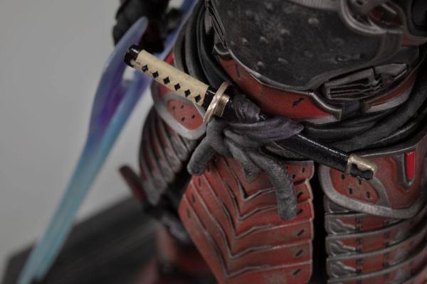 Halo Infinite: Spartan Yoroi 25 cm PVC Statue - Dark Horse