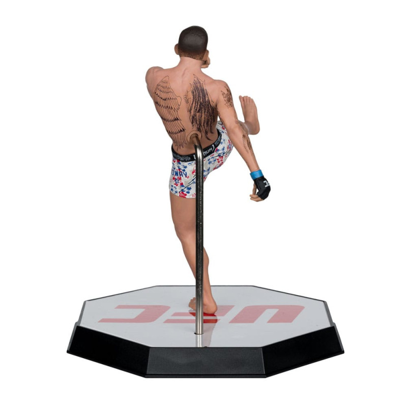 UFC Posed PVC Statue Max Holloway 18 cm 3