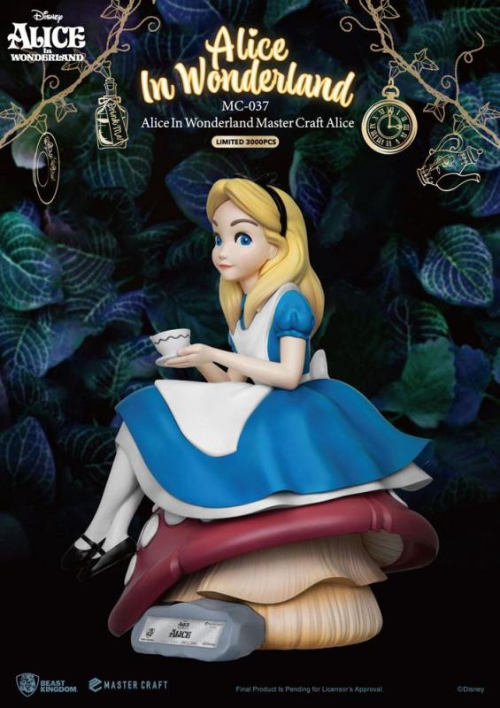 Alice In Wonderland: Alice 36 cm Master Craft Statue - Beast Kingdom Toys