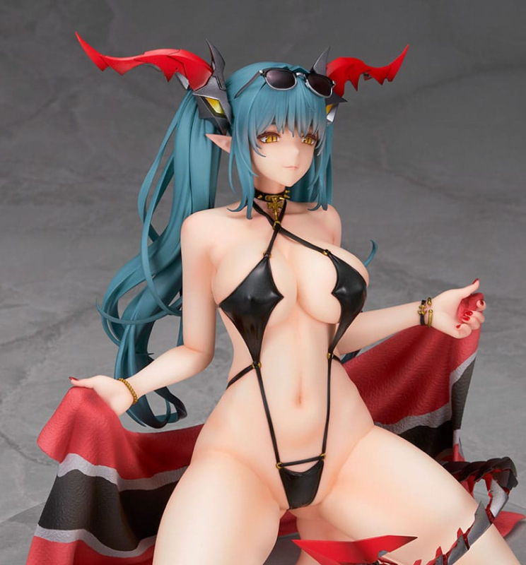 Azur Lane PVC Statue 1/7 Regensburg Dark Dragon and the Coast of Light Ver. 16 cm 2