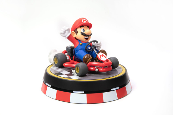 Mario Kart PVC Statue Mario Collector's Edition 22 cm 8