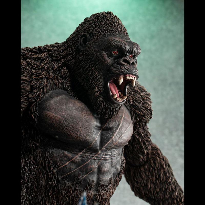 Godzilla vs Kong: Kong 30 cm Ultimate Article Monsters Figure - Megahouse