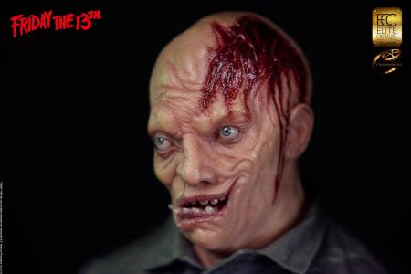 Friday the 13th: Jason Voorhees Dark Reflection 1/3 Maquette - Elite Creature Collectibles