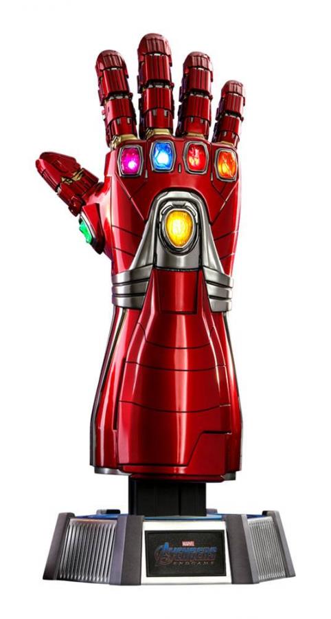 Avengers Endgame: Nano Gauntlet 1/1 Replica - Hot Toys